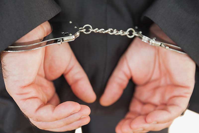 Avocat criminaliste: Infractions contre les personnes Me Maude Barrière à ville de Longueuil est la meilleure avocate pour vous défendre.