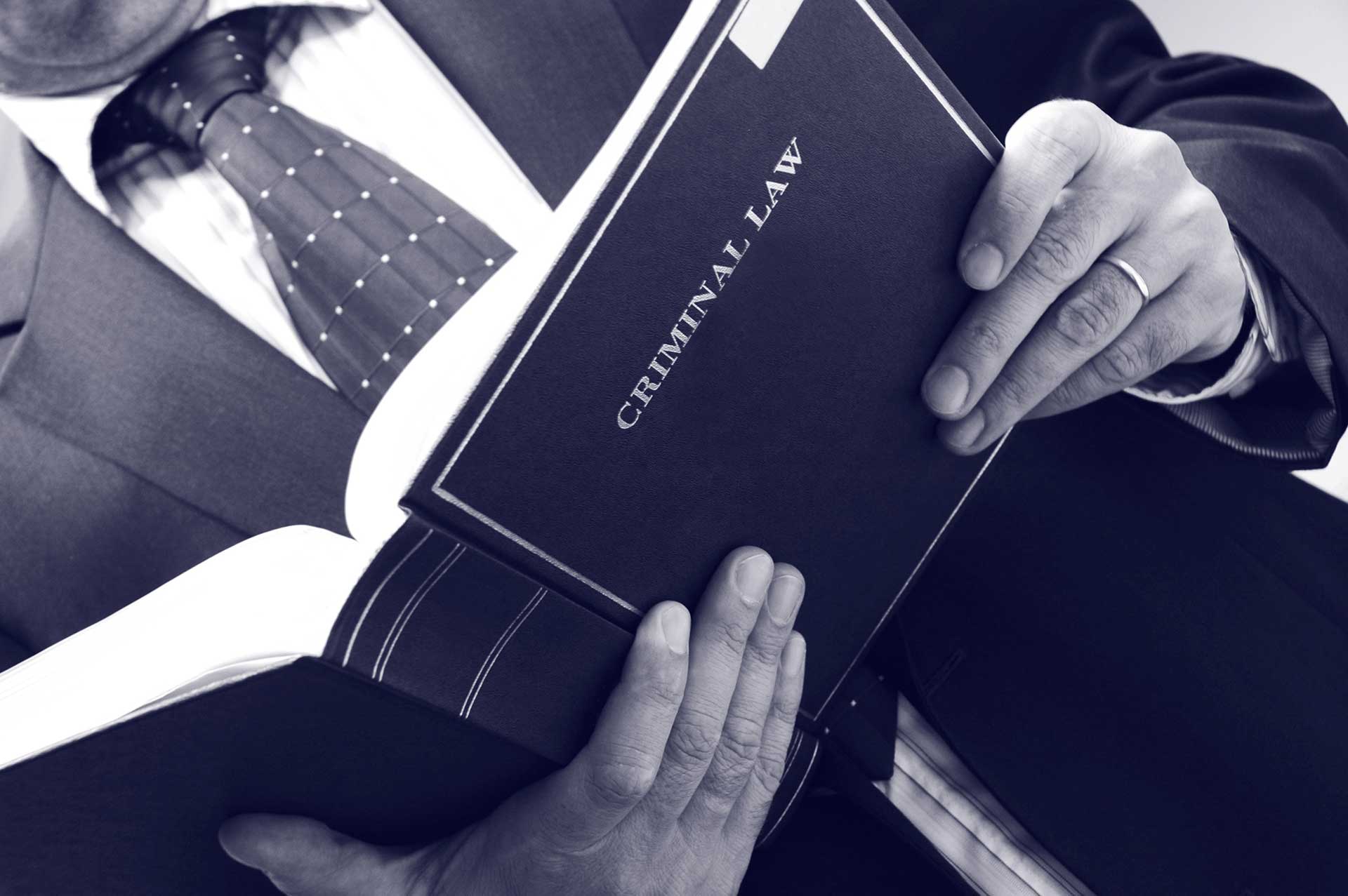 Infractions contre les biens : Avocat criminaliste, Défense experte à ville de Longueuil sur la Rive-Sud. Meilleur Avocat criminaliste.